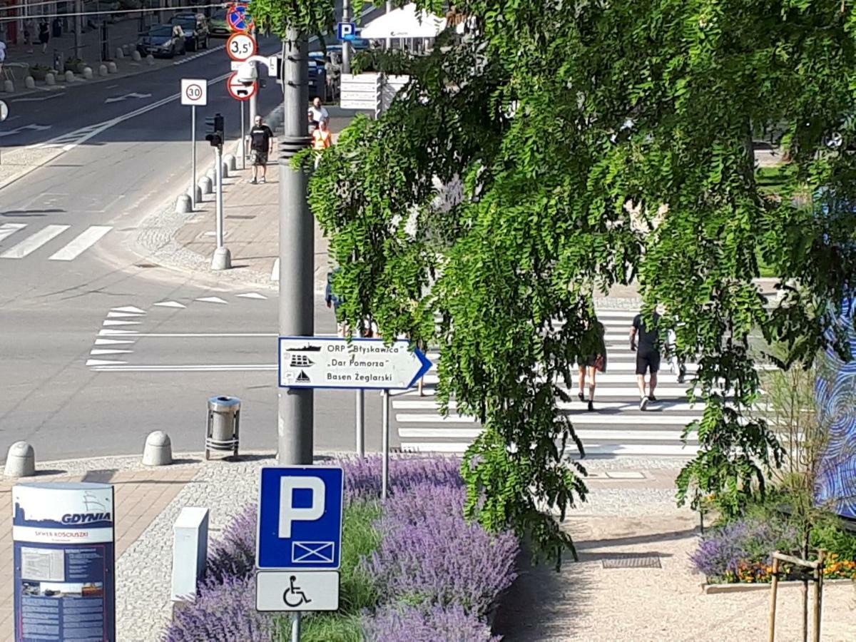 Apartament Downtown Apartman Gdynia Kültér fotó